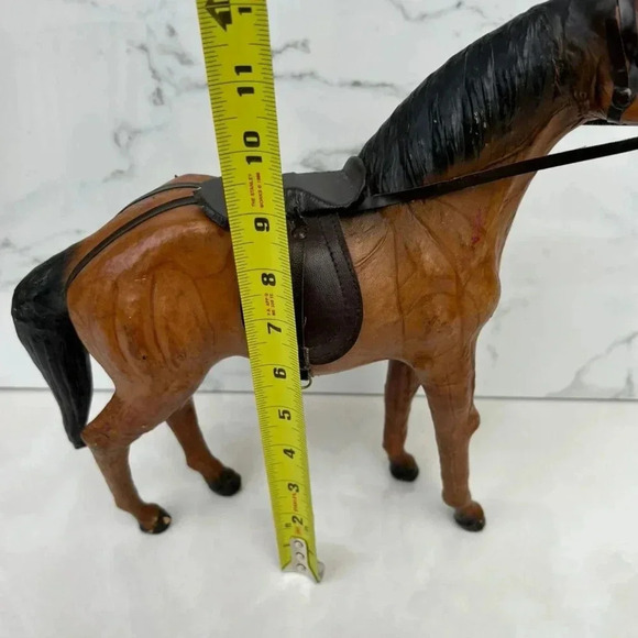 Vintage Collection Leather Statue Horse With Saddle Brown Size 13"H - Picture 4 of 10